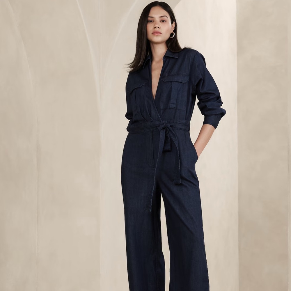 Banana Republic Navy Jumpsuit for Women Brand New with Tags Sz 8